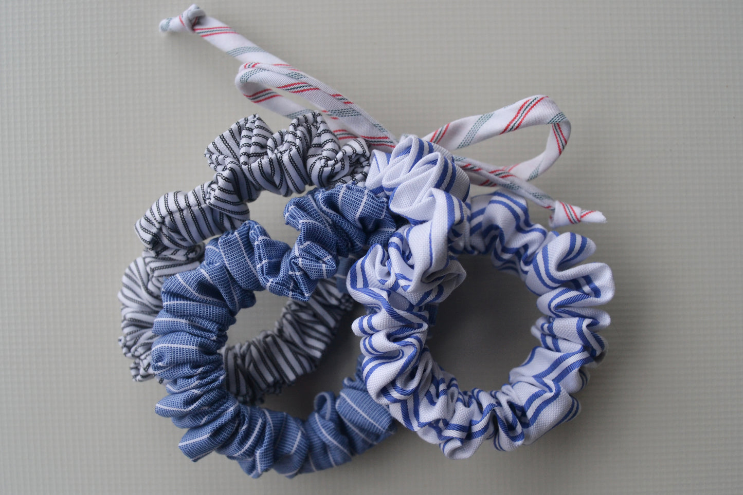 MINI SCRUNCHIES